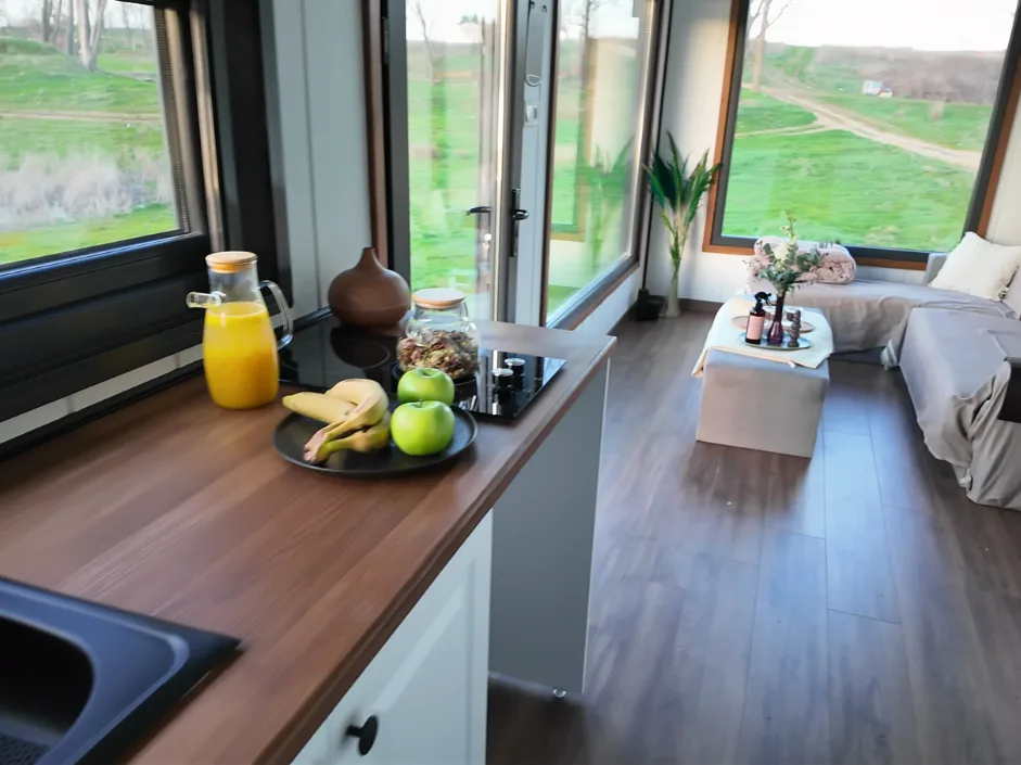 3 1 1 | Hibrit House